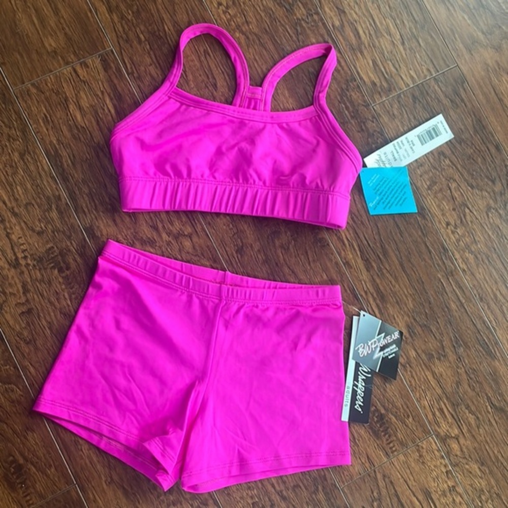 Body Wrappers - Dance class /Gym Workout 2 piece Set. Sports Bra & Bike Shorts
